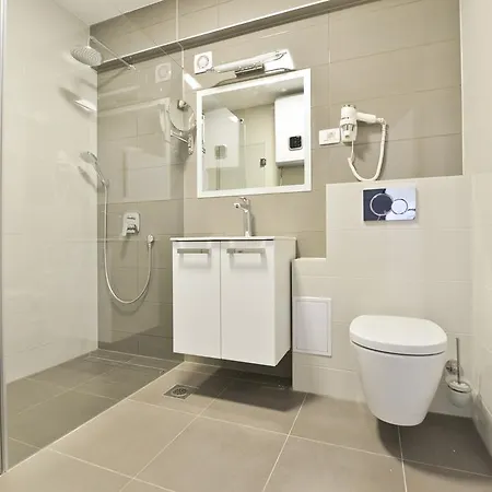 公寓 Domalu Old Town 扎达尔