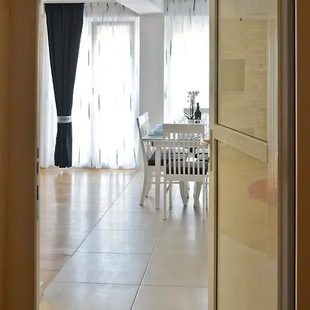 Domalu Old Town Apartment Zadar