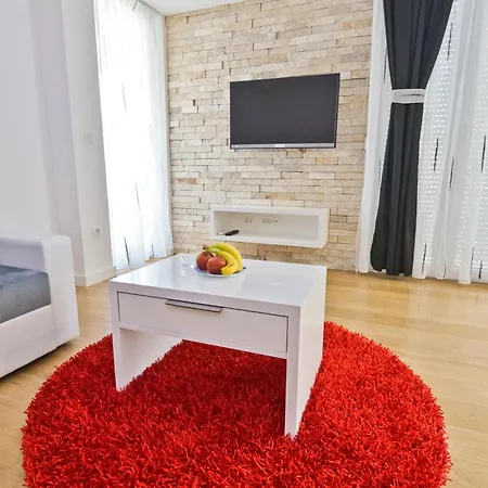 Domalu Old Town 公寓 *