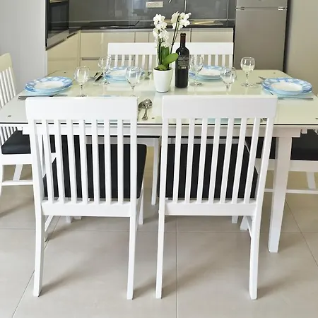 Domalu Old Town 公寓 *